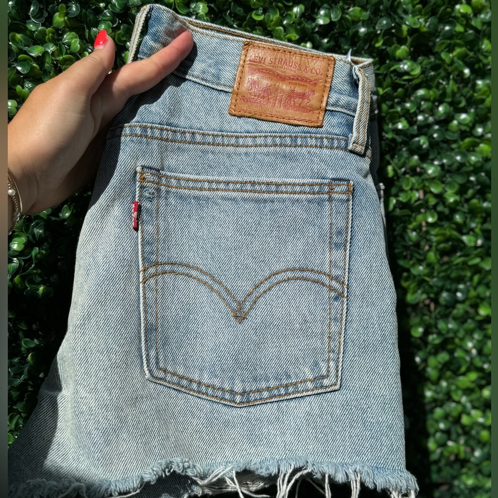 Levi shorts